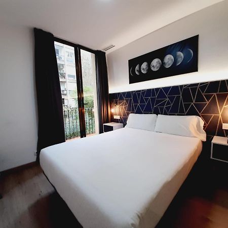 Hostal Laia By Gaiarooms Barcelone Extérieur photo